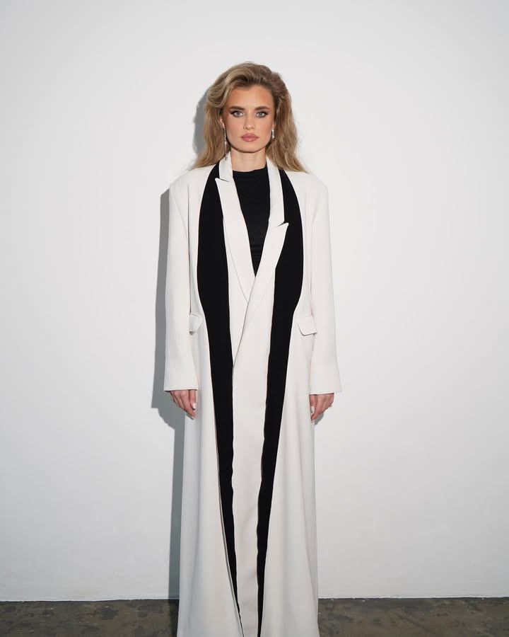 Off-White Contrast Shawl Duster