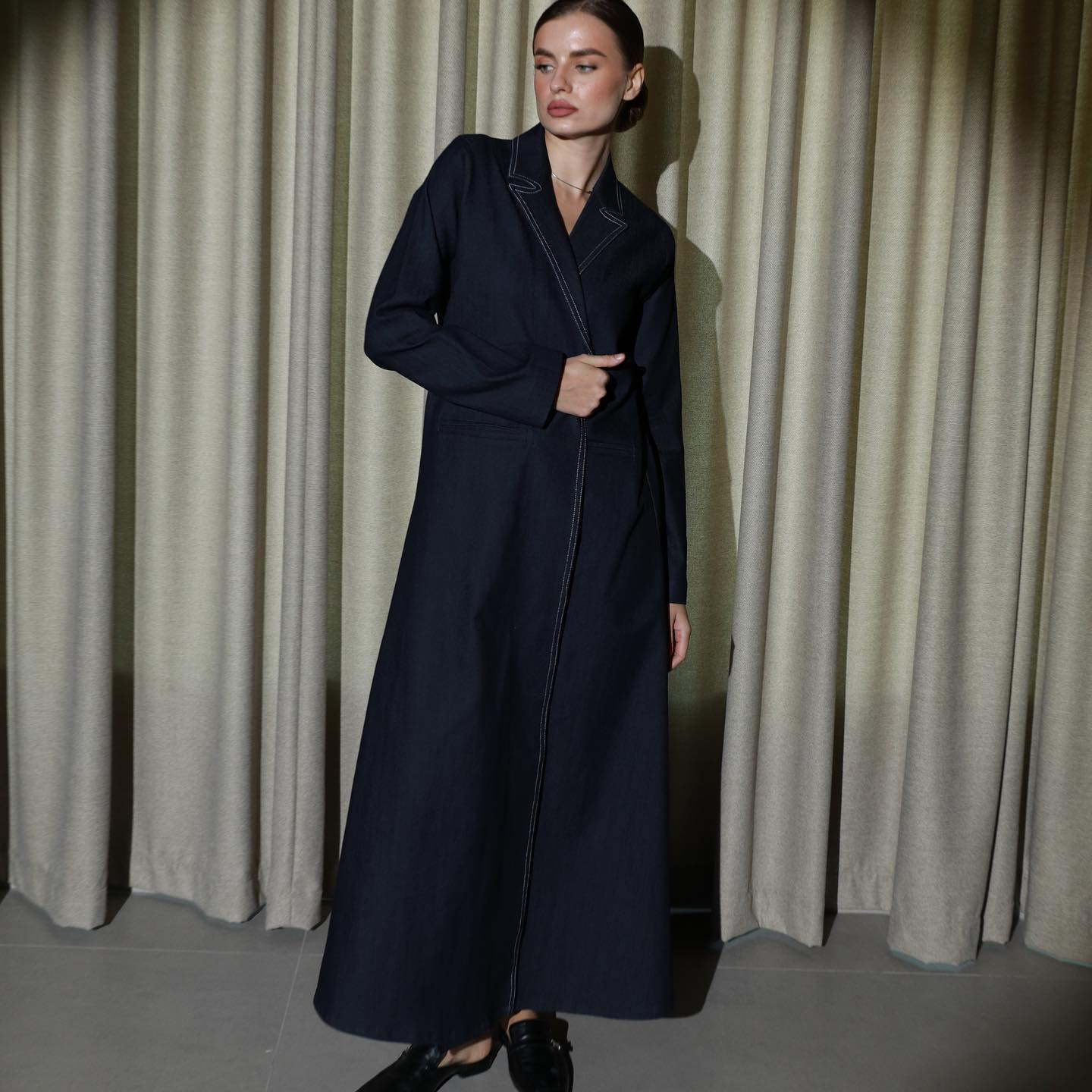Contrast Stitch Navy Trench Abaya